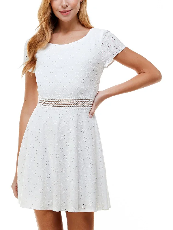 Juniors Womens Eyelet Short Fit & Flare Dress White Mini Skirt